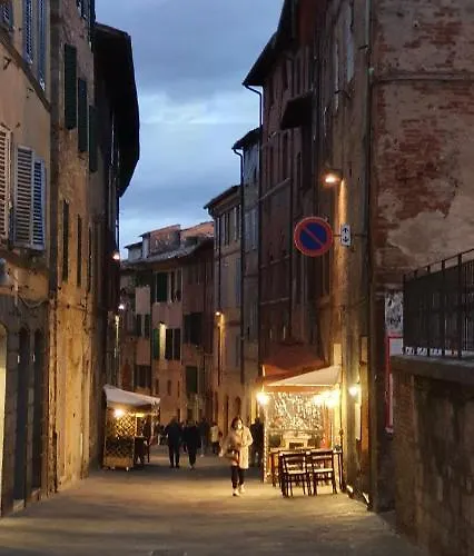 Lady Camollia Apartamento Siena