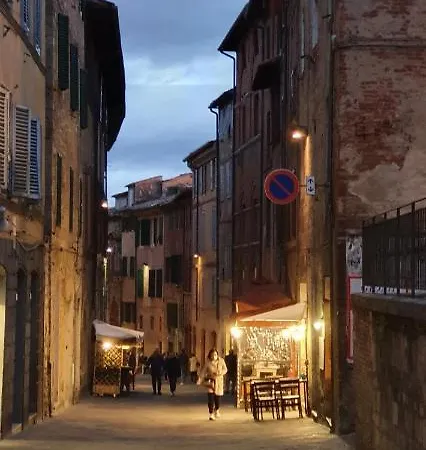 Lady Camollia Apartman Siena